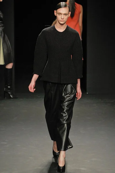Look 13